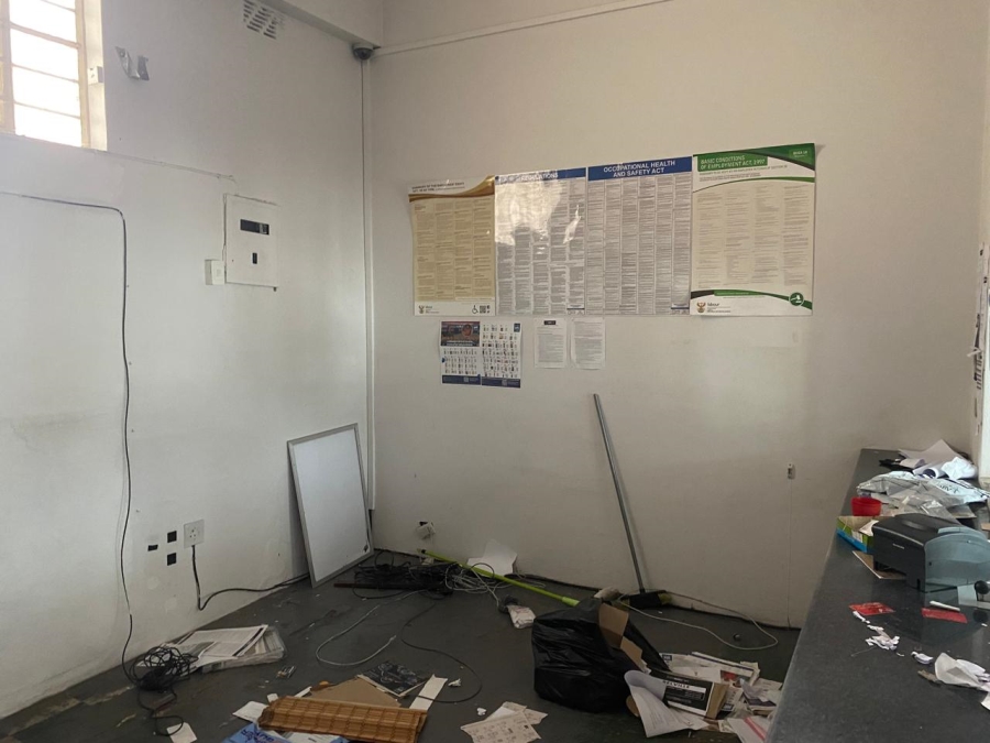 To Let commercial Property for Rent in Bo Oakdale Western Cape